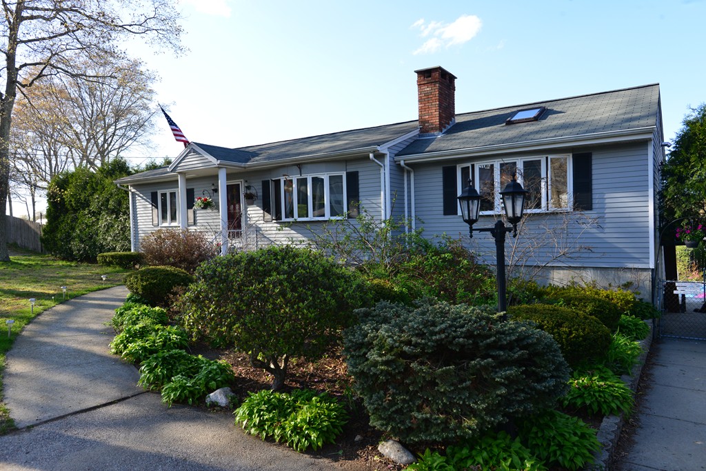 1076 Newhall Street Fall River, MA 02721 - Photo 2 of 30 Gallery Image 2