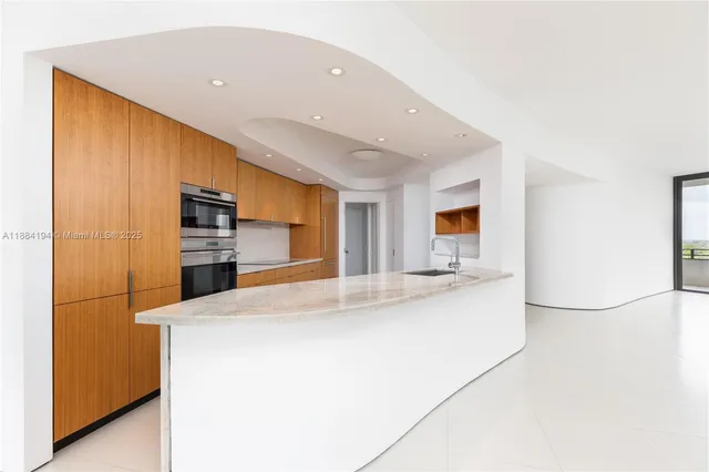 $6,000 | 720 Northeast 69th Street, Unit 9N, Miami, FL 33138