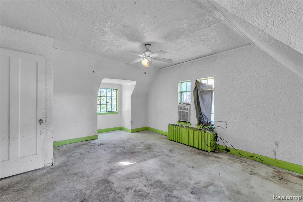 19160 Canterbury Road Detroit, MI 48221 - Photo 26 of 32