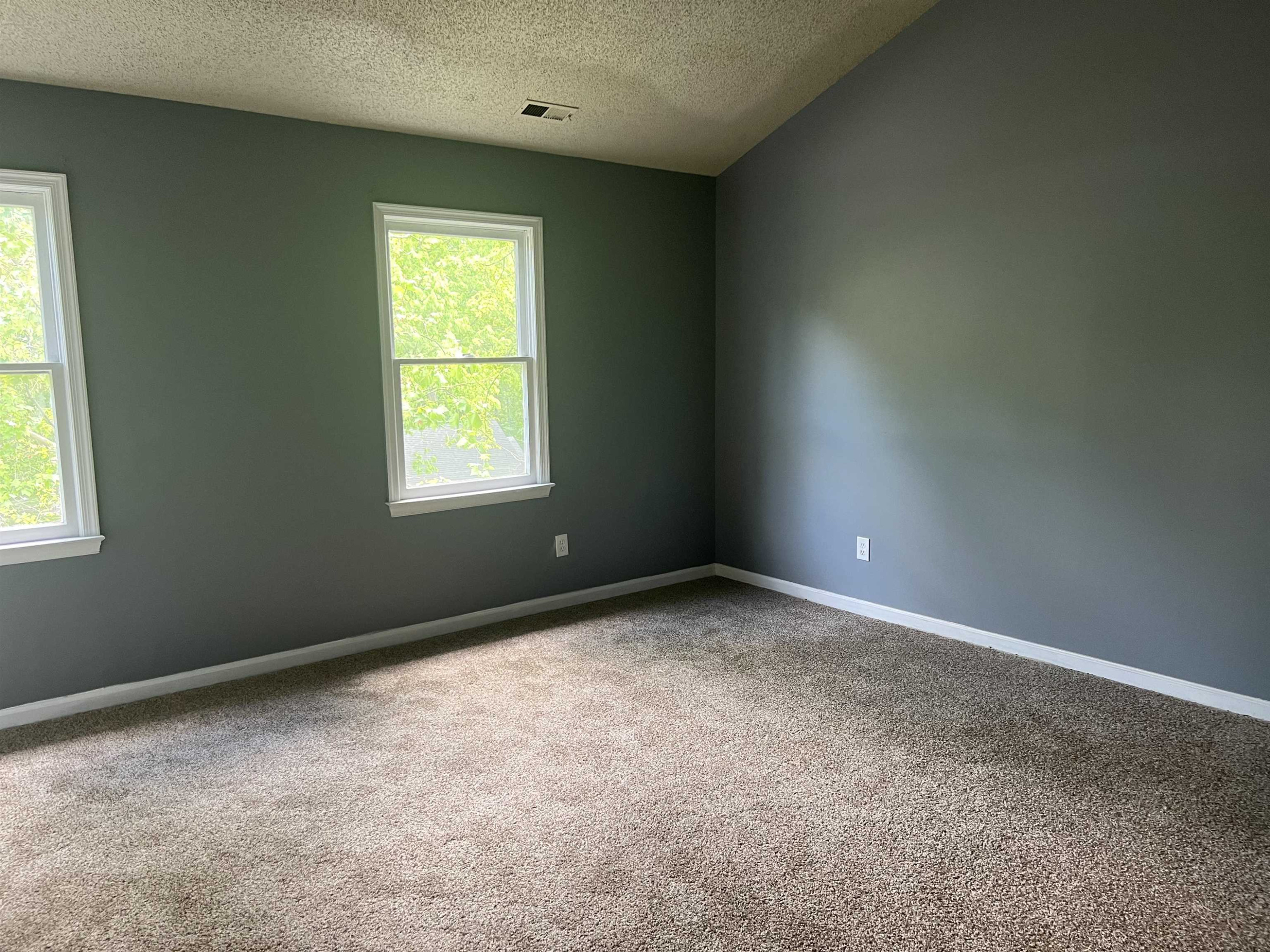 805 Grandview Drive Durham, NC 27703 - Photo 12 of 15 Photo 12