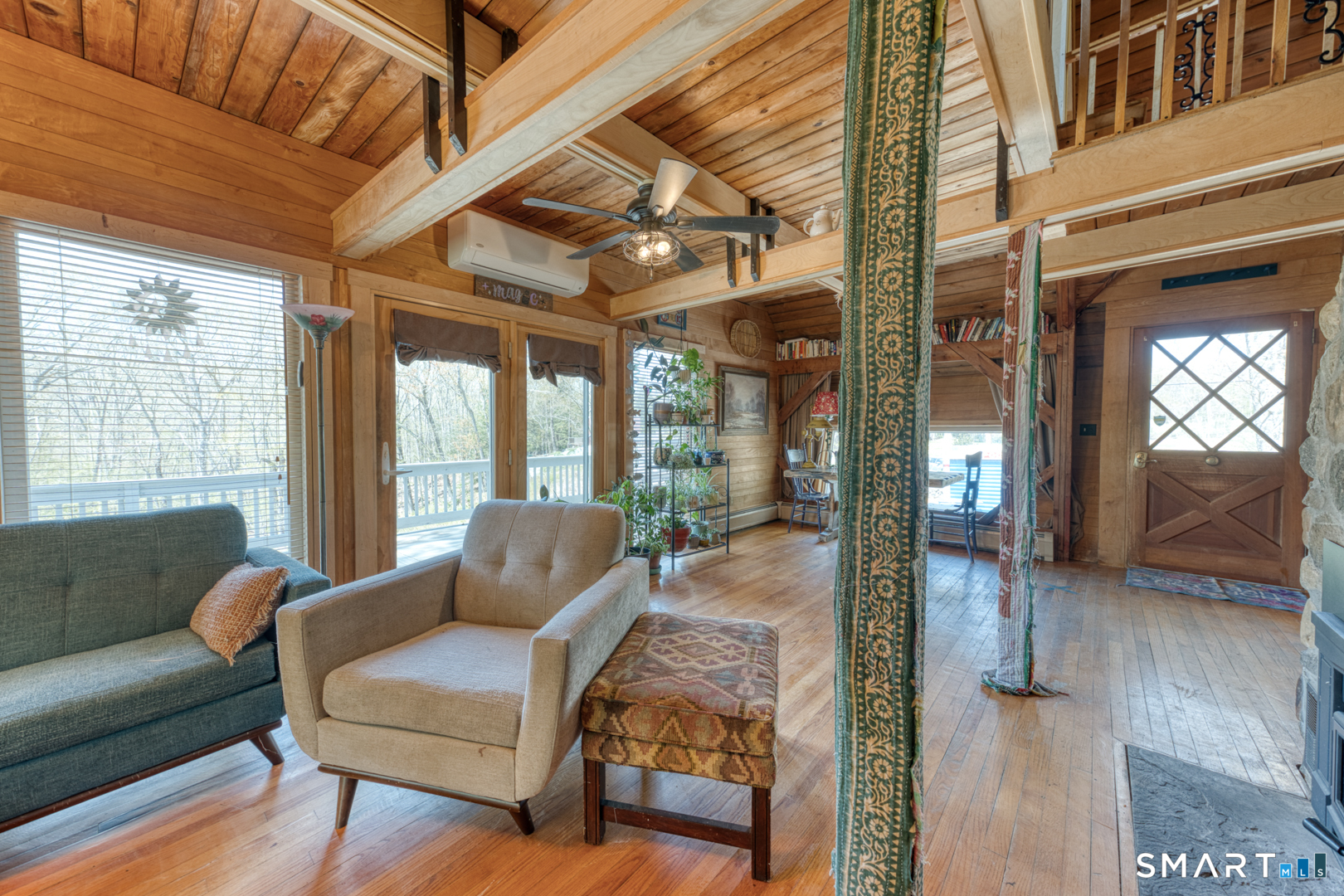 46 Hillyndale Road Mansfield, CT 06268 - Photo 18 of 39 living room