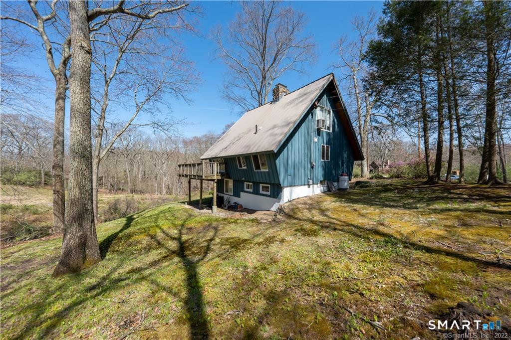 46 Hillyndale Road Mansfield, CT 06268 - Photo 2 of 39