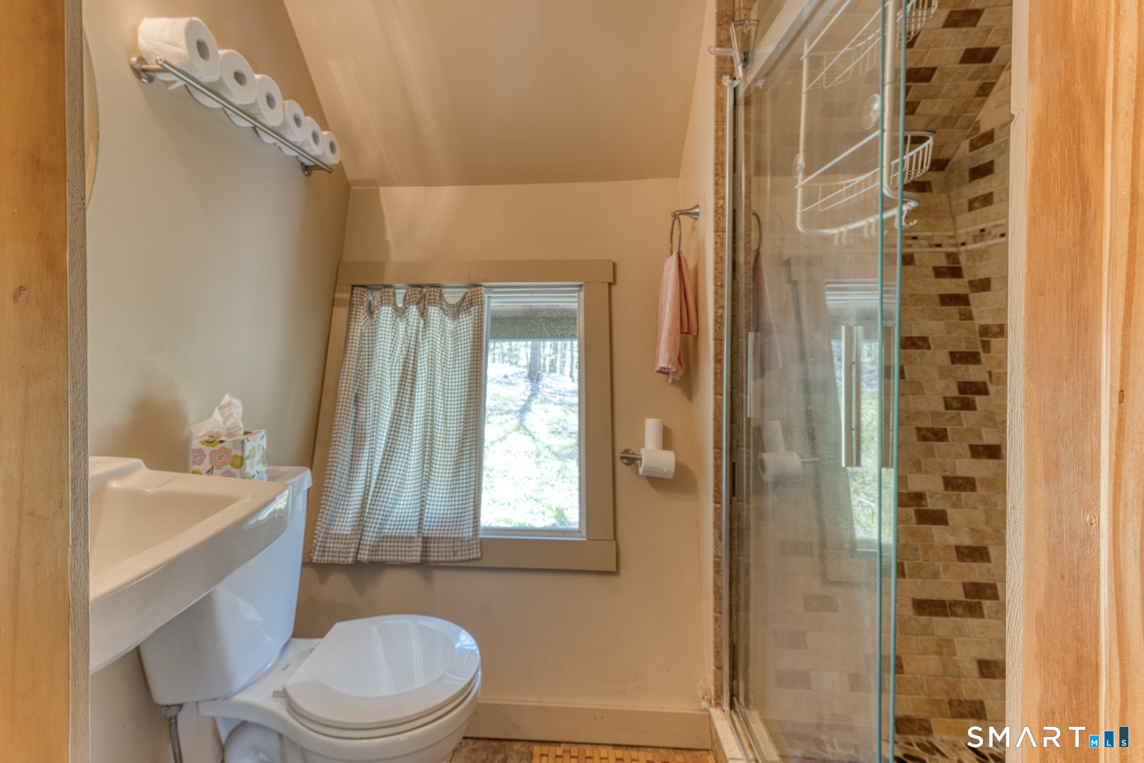 46 Hillyndale Road Mansfield, CT 06268 - Photo 23 of 39 full bath