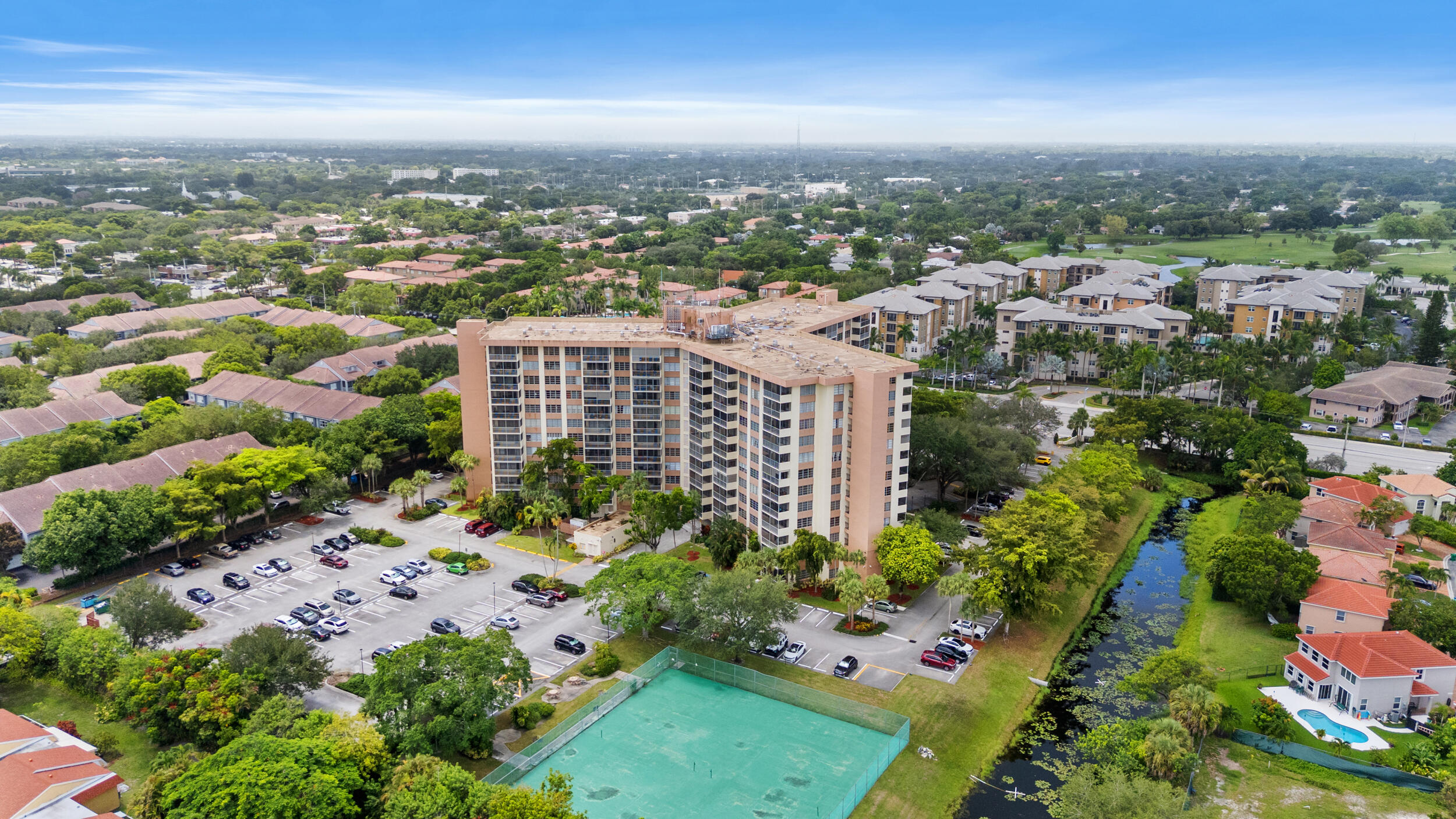 10777 West Sample Road, Unit 508 Coral Springs, FL 33065 - Photo 16 of 25 an aerial view of multiple house