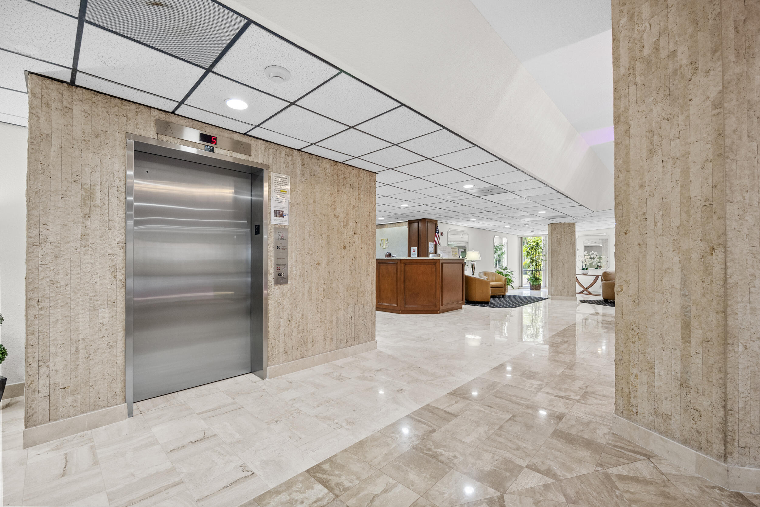 10777 West Sample Road, Unit 508 Coral Springs, FL 33065 - Photo 5 of 25 a big room with closet