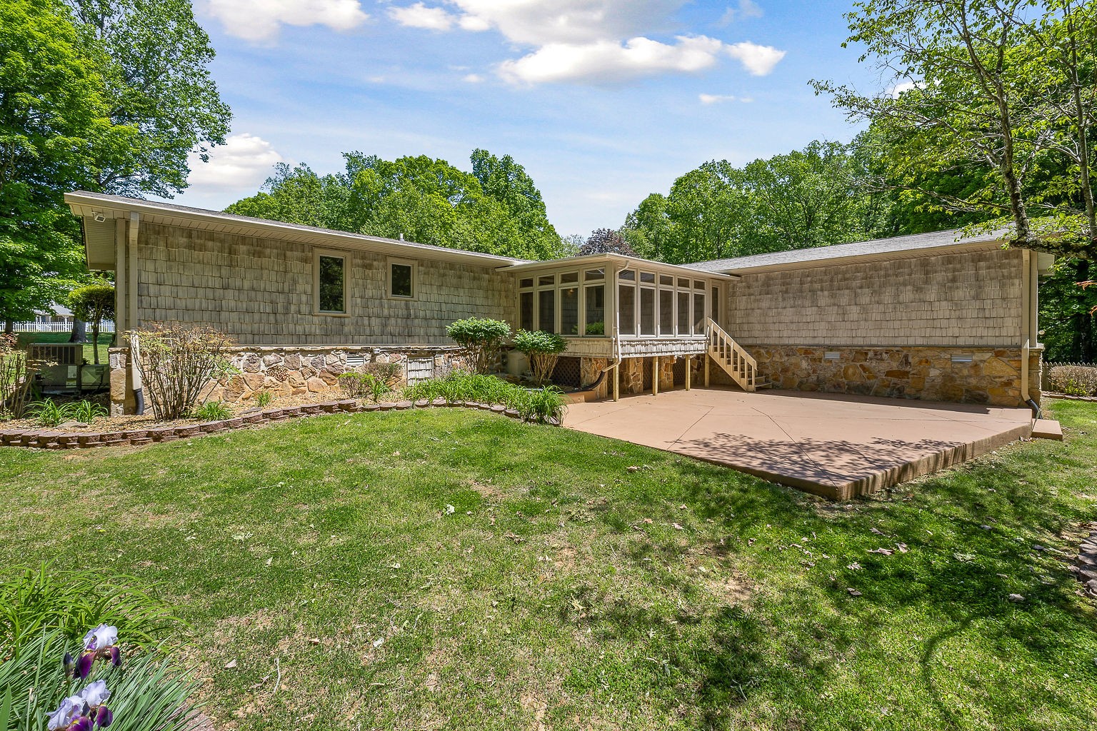 1924 Ridgewood Drive Sparta, TN 38583 - Photo 8 of 59 Gallery Image 8