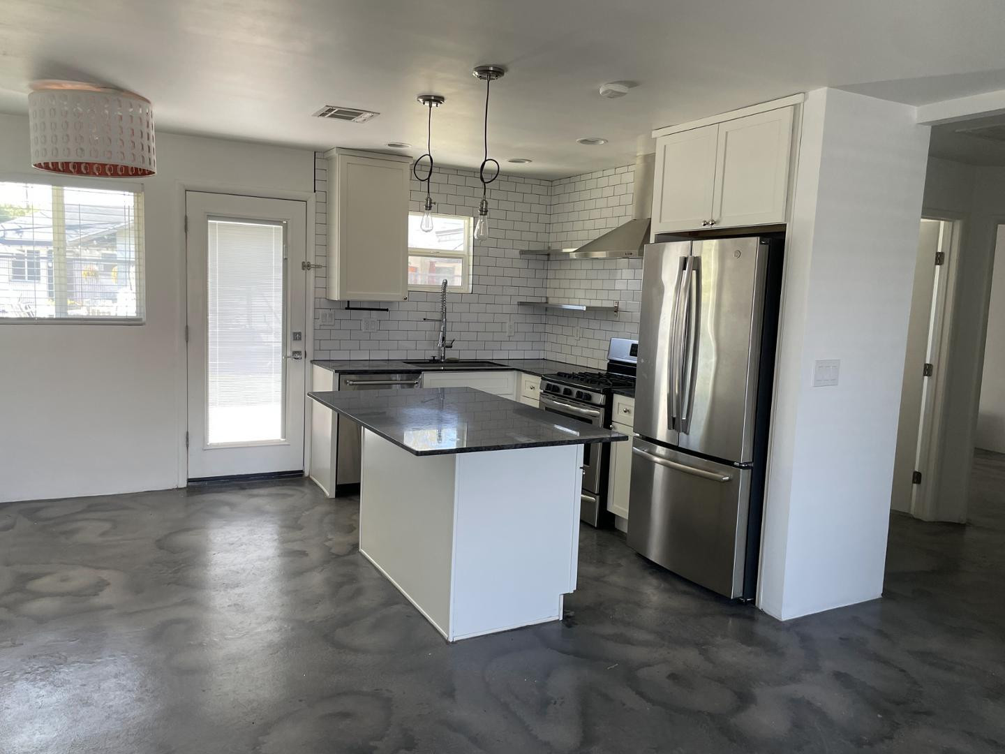 3416 North 37th Street, Unit 5 Phoenix, AZ 85018 - Photo 2 of 11 Photo #2