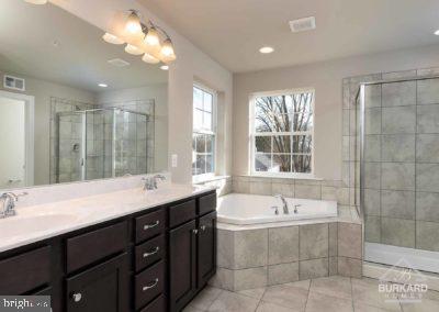 6811 Martin Road Columbia, MD 21044 - Photo 2 of 30 Deluxe Master Bath