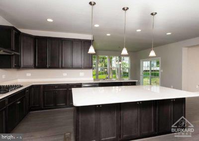 6811 Martin Road Columbia, MD 21044 - Photo 5 of 30 Standard Island