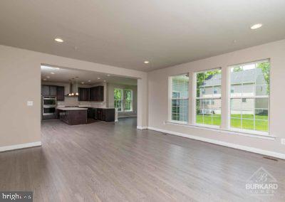 6811 Martin Road Columbia, MD 21044 - Photo 6 of 30 Family Room