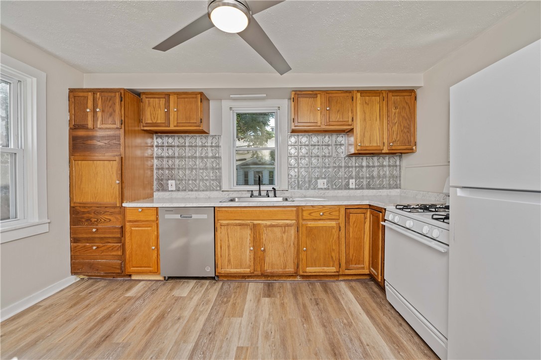 67 Seager Street Rochester, NY 14620 - Photo 14 of 42