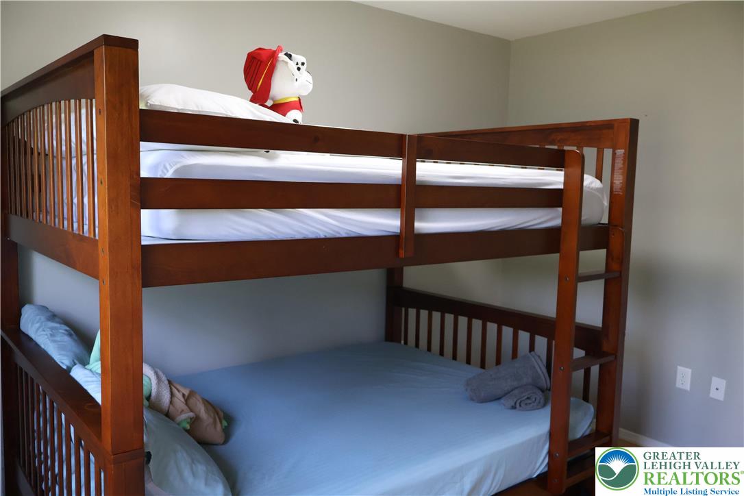 1646 Clover Road Long Pond, PA 18334 - Photo 12 of 20