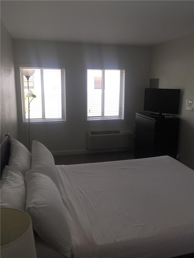 2901 Riomar Street, Unit 104 Fort Lauderdale, FL 33304 - Photo 11 of 23 Photo 11