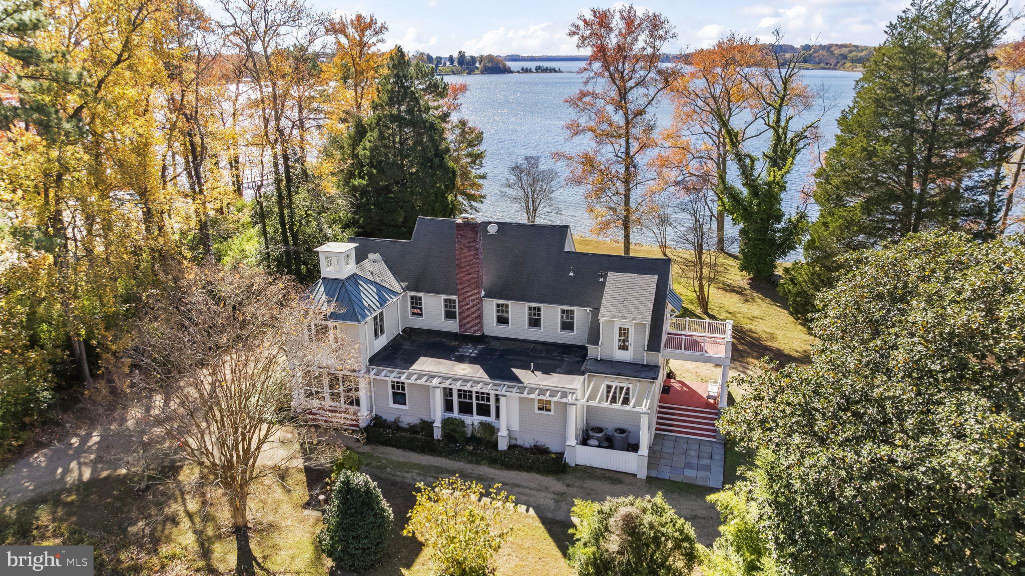 Prestigious Horseshoe Bend in St. Mary's City