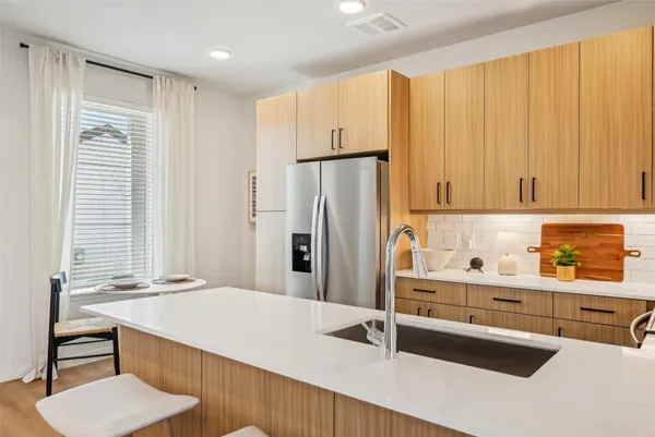 $2,125 | 3651-1039 South Custer Road, McKinney, TX 75070