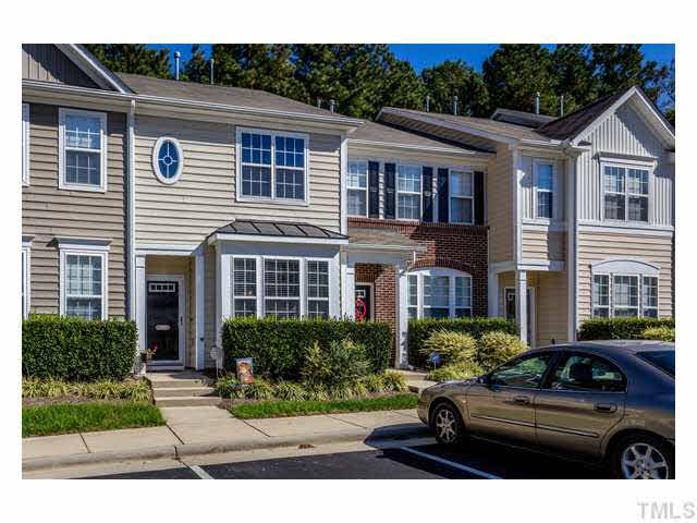 4534 Sugarbend Way Raleigh, NC 27606 - Photo 2 of 24 Gallery Image 2