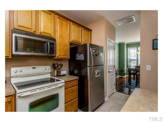 4534 Sugarbend Way Raleigh, NC 27606 - Photo 6 of 24 Gallery Image 6