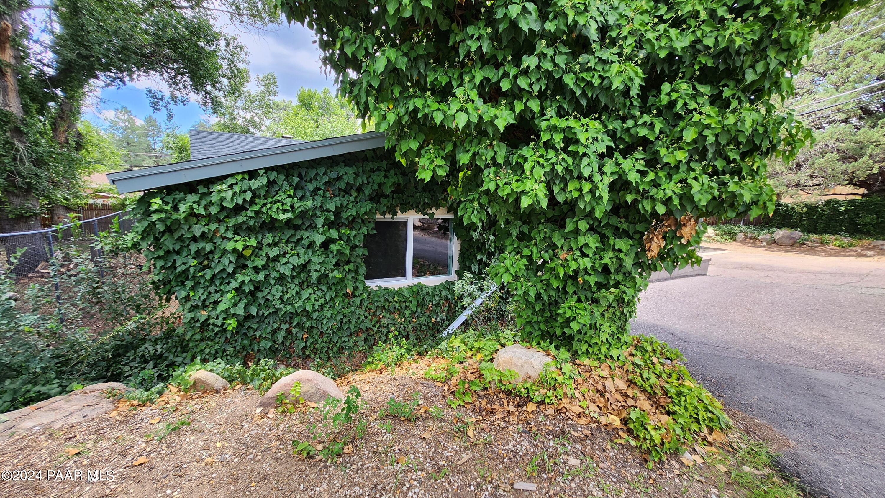 1803 Thumb Butte Road Prescott, AZ 86305 - Photo 2 of 42 20240814_122550