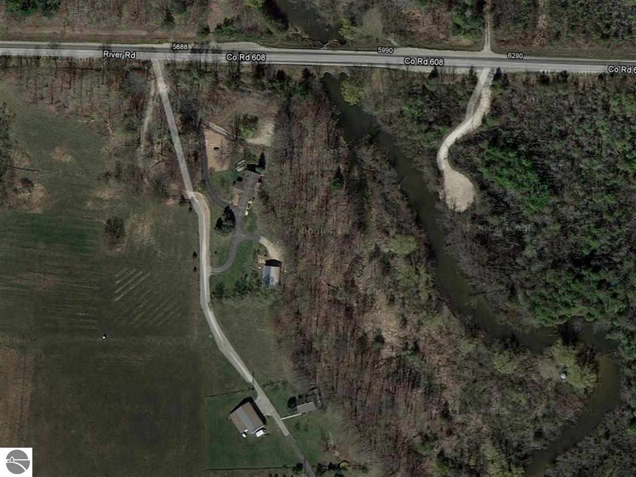 5769 River Road Benzonia, MI 49616 - Photo 25 of 26 1781484-24.JPG