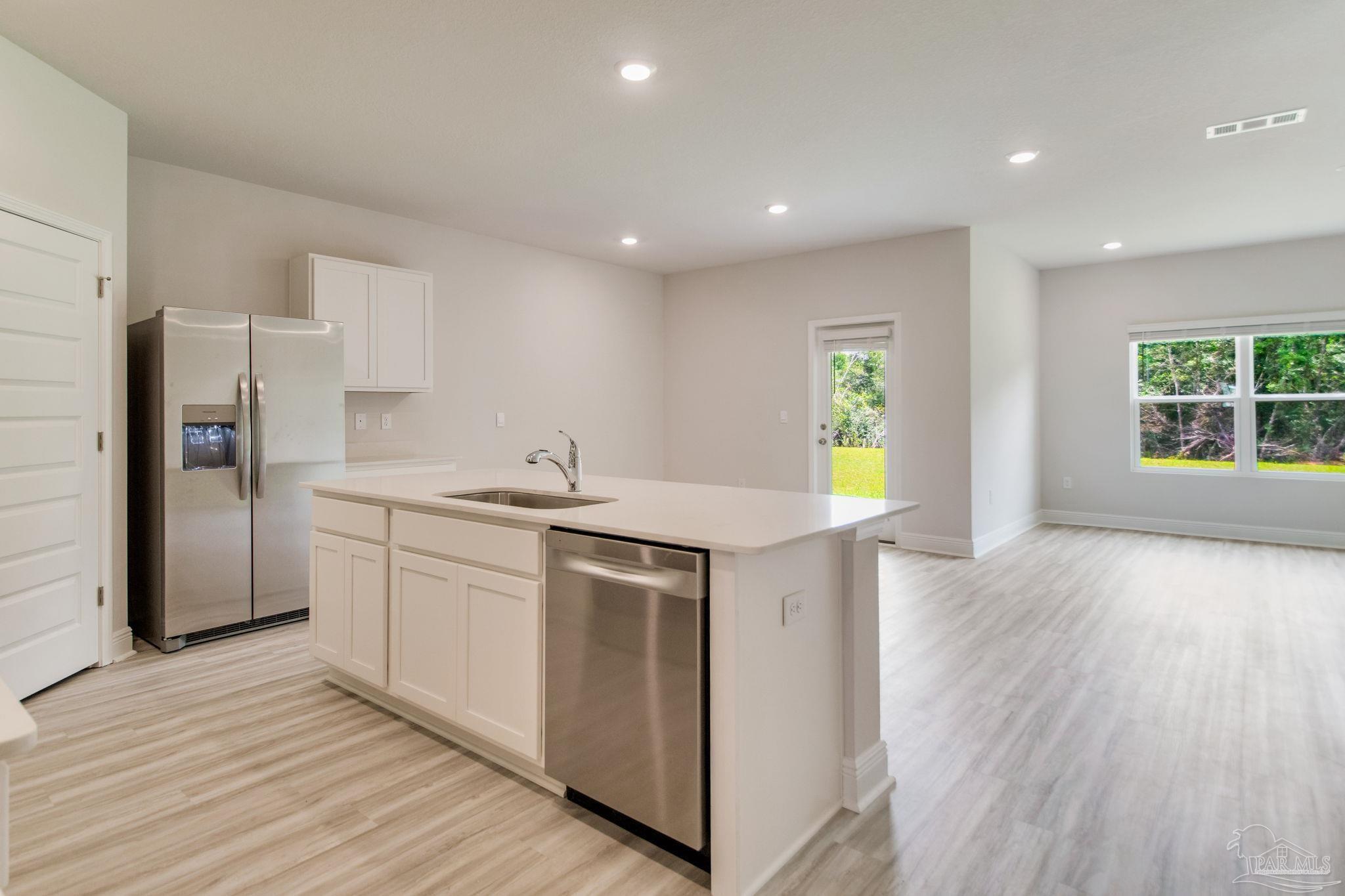 8676 Bluebell Street Milton, FL 32583 - Photo 8 of 32