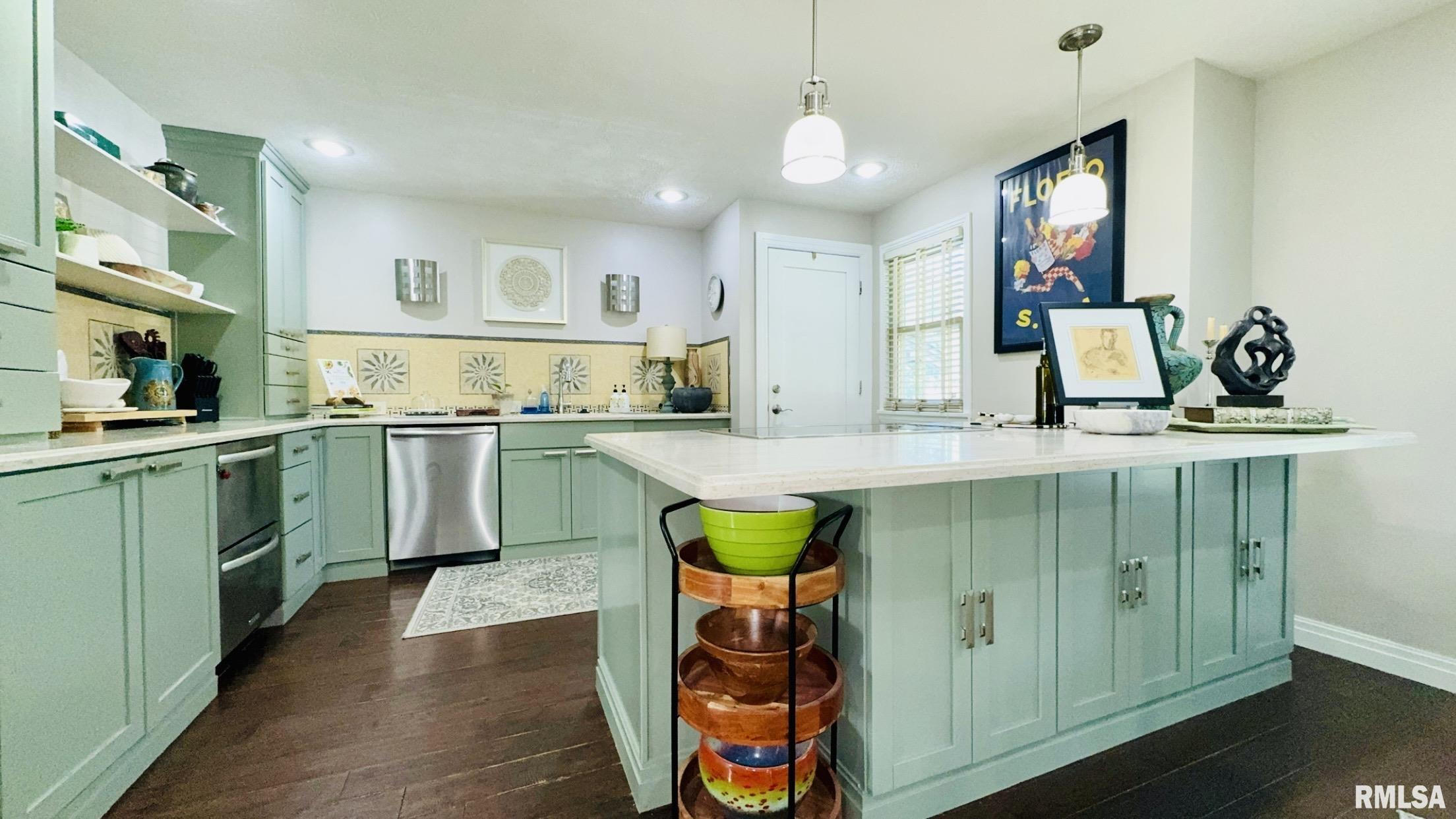 308 West Reed Street Benton, IL 62812 - Photo 11 of 20