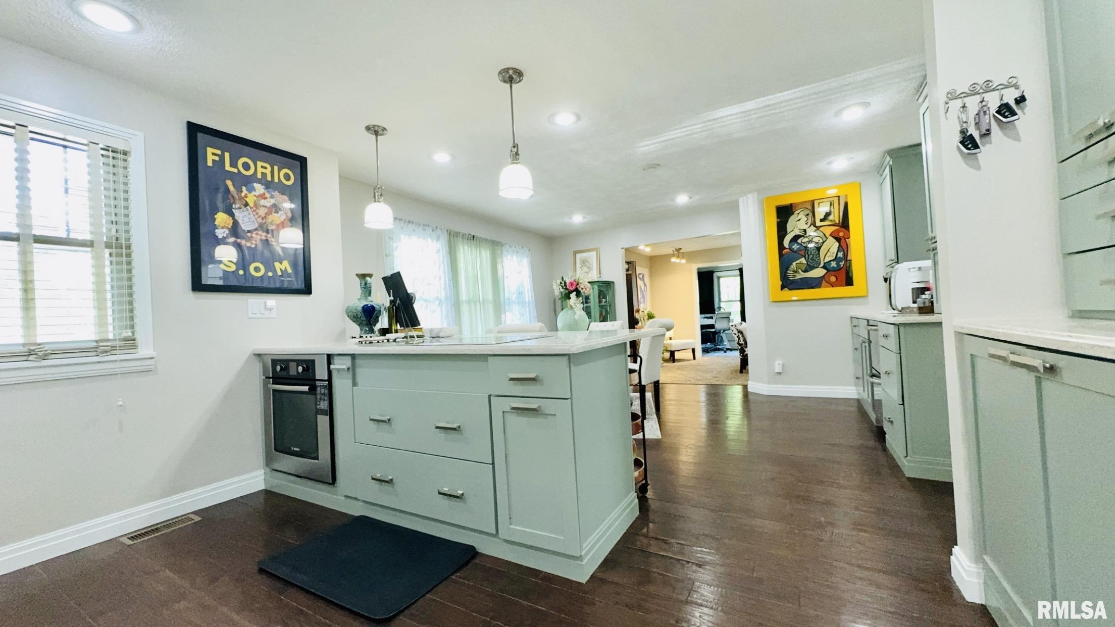 308 West Reed Street Benton, IL 62812 - Photo 13 of 20