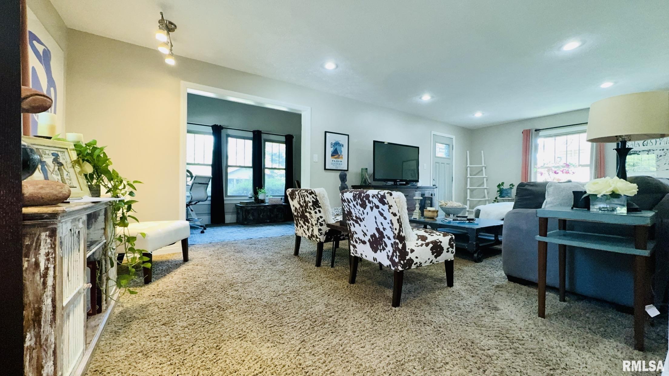 308 West Reed Street Benton, IL 62812 - Photo 5 of 20