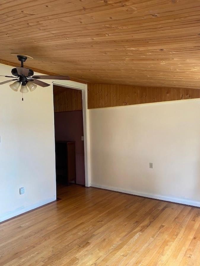 3893 Franke Road Traverse City, MI 49684 - Photo 4 of 20 1902868-3.JPG