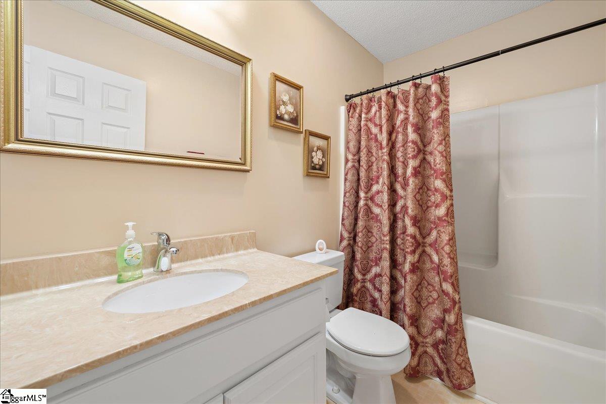 108 Commons Drive Easley, SC 29642 - Photo 27 of 36