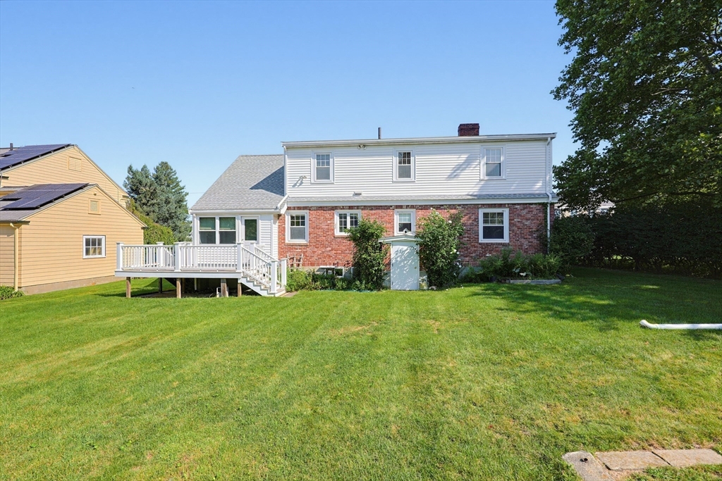 70 Oakdale Road Newton, MA 02459 - Photo 3 of 26 Gallery Image 3