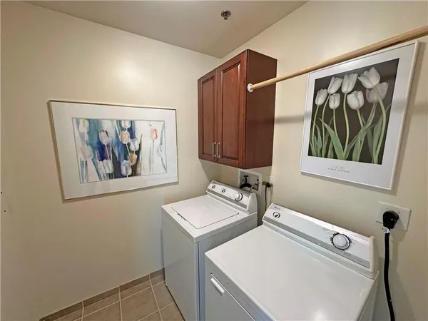 $665,000 | 4950 Central Street, Unit 102, Kansas City, MO 64112