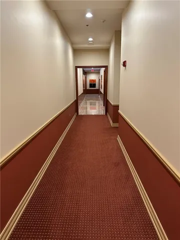 $700,000 | 4950 Central Street, Unit 102, Kansas City, MO 64112