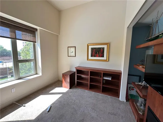 $700,000 | 4950 Central Street, Unit 102, Kansas City, MO 64112