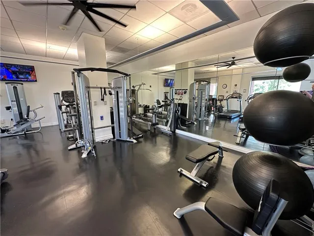 $700,000 | 4950 Central Street, Unit 102, Kansas City, MO 64112