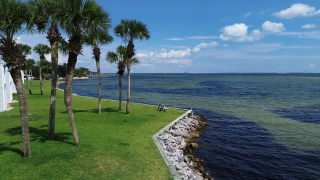 $189,500 | 101 Old Ferry Road, Unit 12B, Shalimar, FL 32579