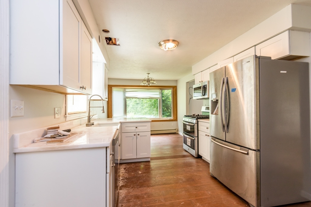 120 Holly Road Marshfield, MA 02050 - Photo 12 of 36