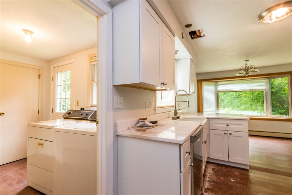 120 Holly Road Marshfield, MA 02050 - Photo 14 of 36