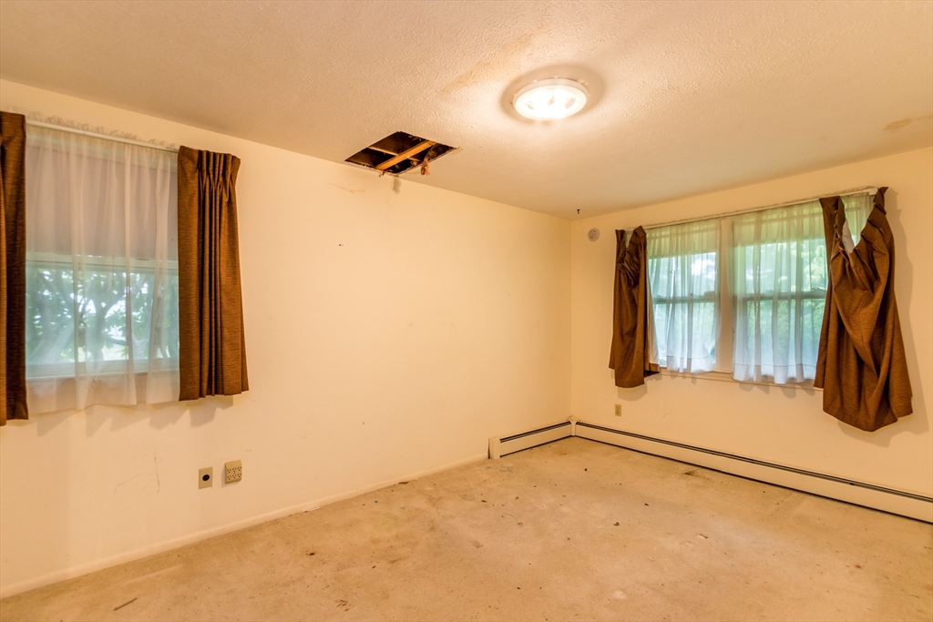 120 Holly Road Marshfield, MA 02050 - Photo 20 of 36