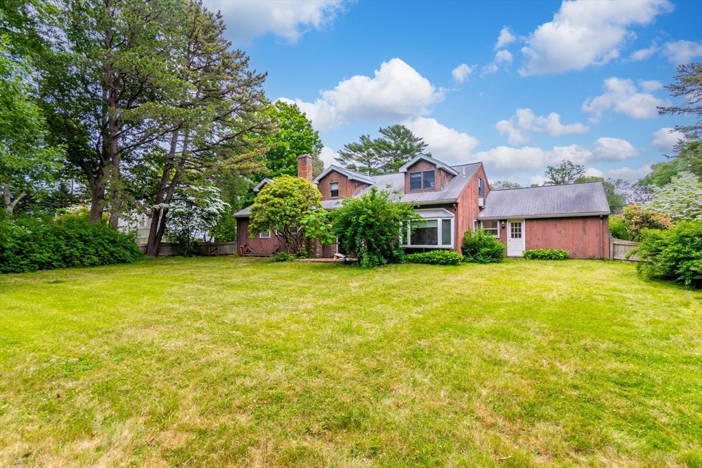 120 Holly Road Marshfield, MA 02050 - Photo 2 of 36