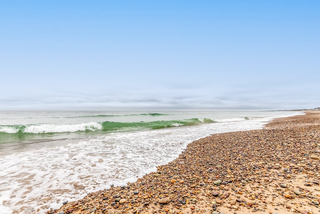 120 Holly Road Marshfield, MA 02050 - Photo 3 of 36