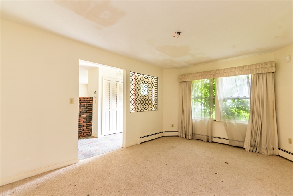 120 Holly Road Marshfield, MA 02050 - Photo 7 of 36