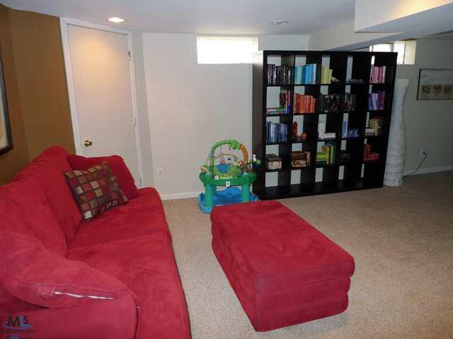 2287 Franklin Road Berkley, MI 48072 - Photo 9 of 24 31111546-8.JPG