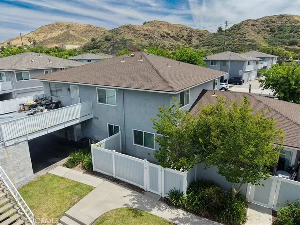 $2,650 | 28059 Robin Avenue, Saugus, CA 91350