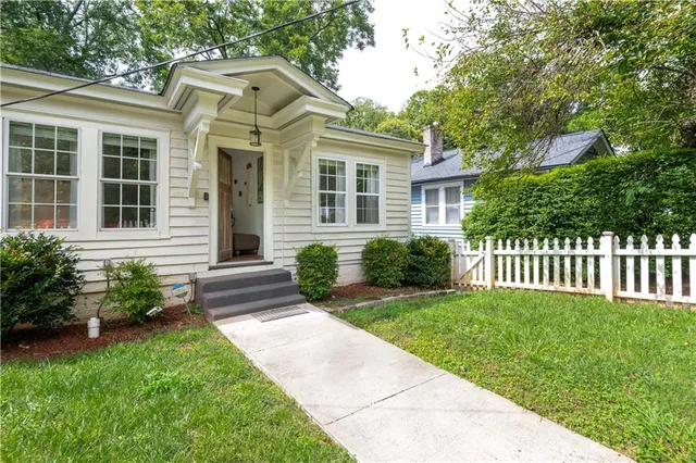 $4,700 | 1125 Hardee Street Northeast, Unit A, Atlanta, GA 30307