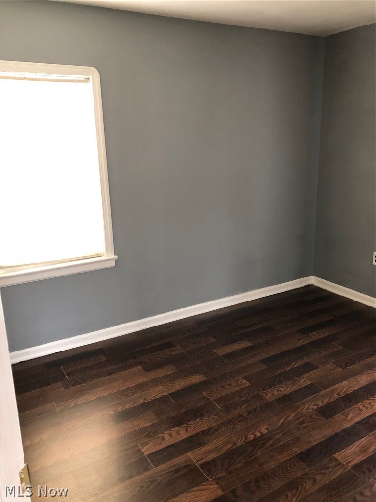 11615 Chester Road Garfield Heights, OH 44125 - Photo 16 of 31
