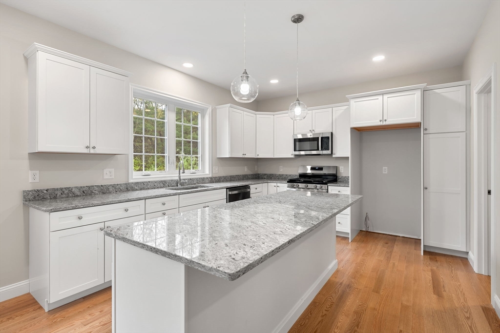 66 Parish Road, Unit 8 Georgetown, MA 01922 - Photo 7 of 40