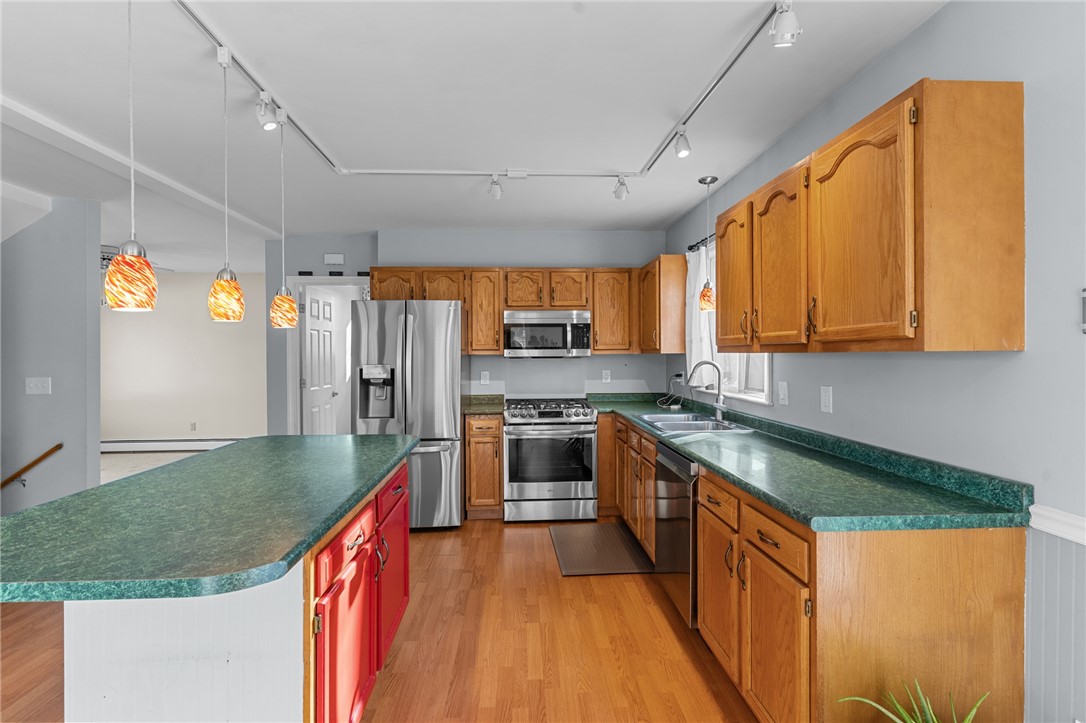 4 Cobble Hill Road Lincoln, RI 02865 - Photo 11 of 37 Gallery Image 11