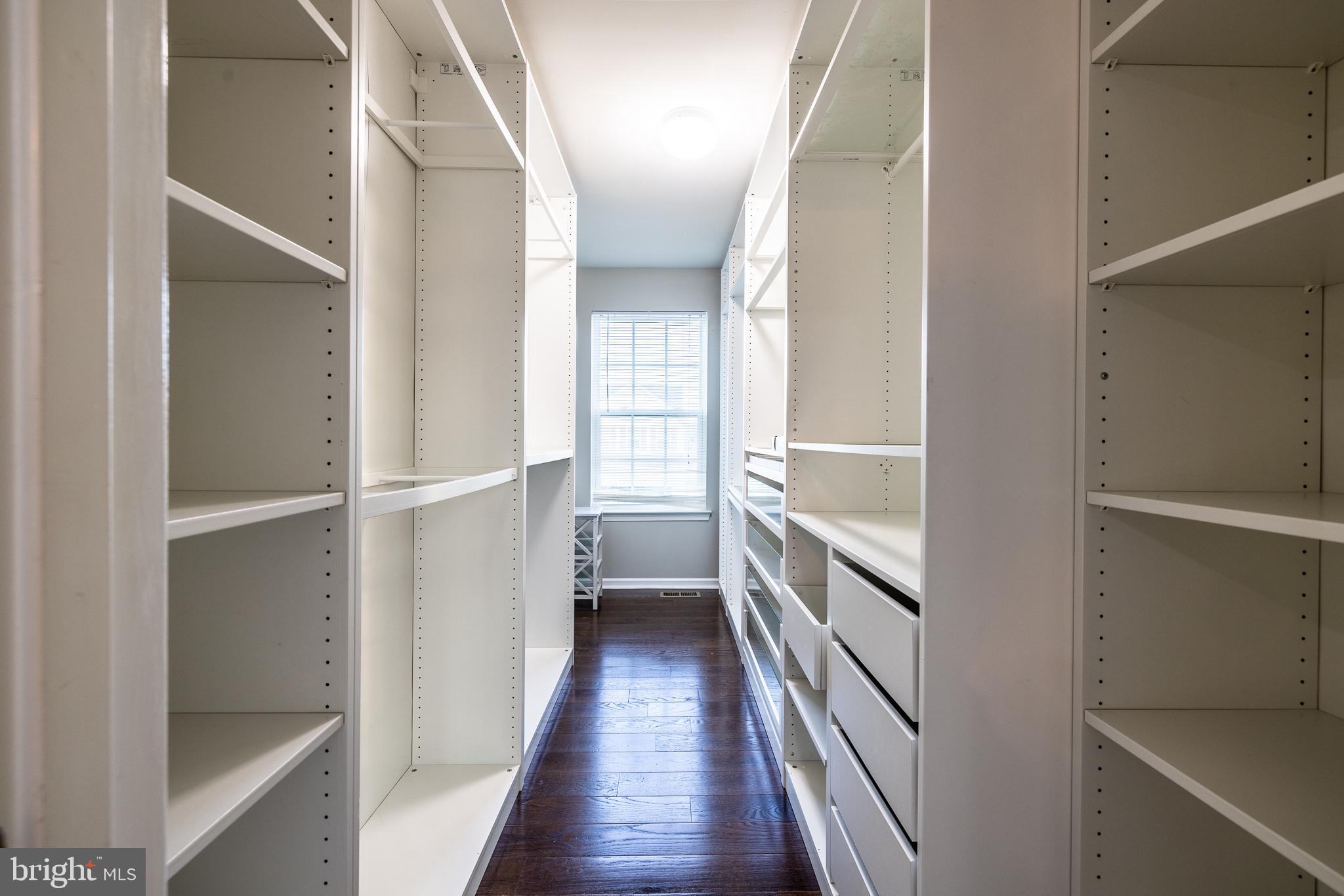 78 Foxtrail Road Smyrna, DE 19977 - Photo 23 of 43 owners walk-in closet