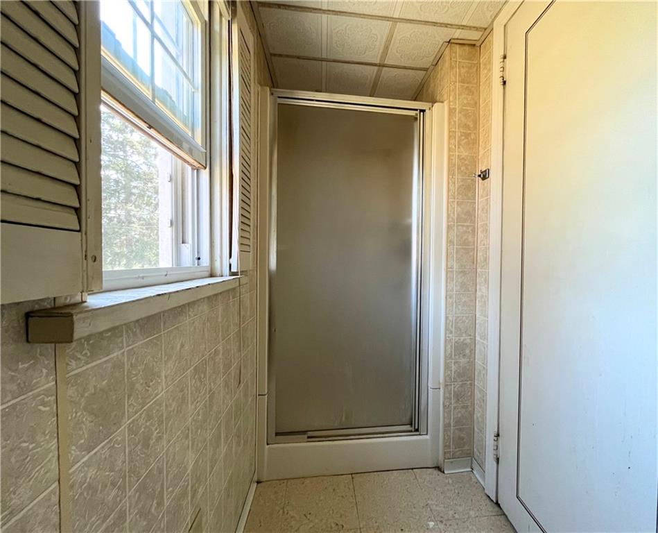1182 Hunter Road Verona, PA 15147 - Photo 14 of 19 Gallery Image 14