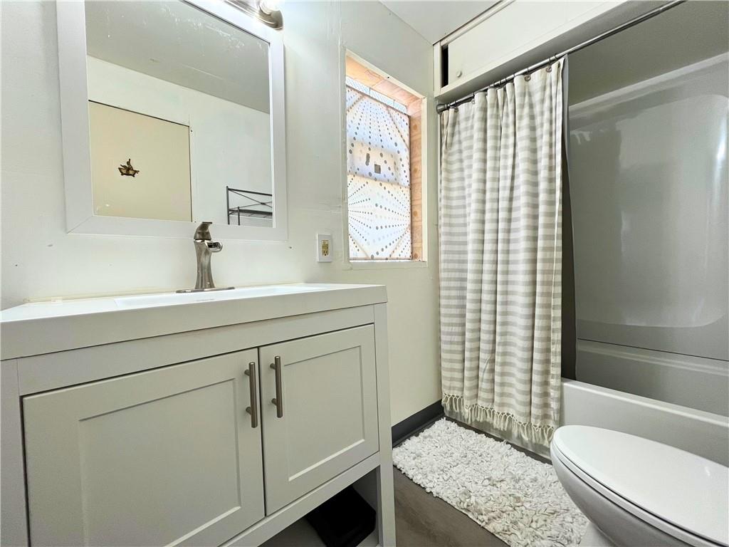 1182 Hunter Road Verona, PA 15147 - Photo 10 of 19 Gallery Image 10